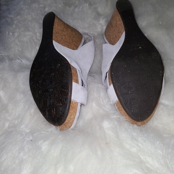 UGG Size 7.5 Baby Blue Suede 💙Tan Cork Wedges - Picture 10 of 11